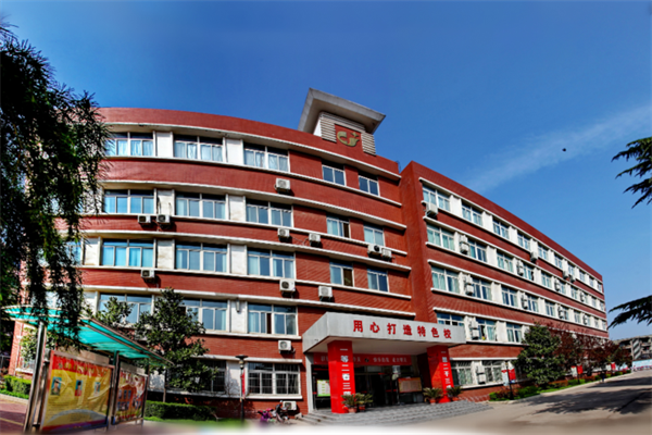 五大上市险企上半年共揽保费176万亿元